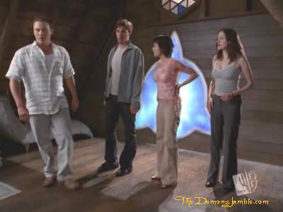 6x22-56-leo-chris-phoebe-paige.jpg